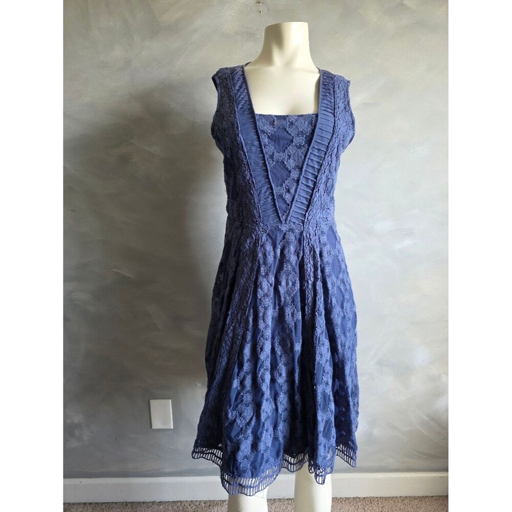 Sundance True Essence sleeveless Lace Floral Square Neck Sz 8